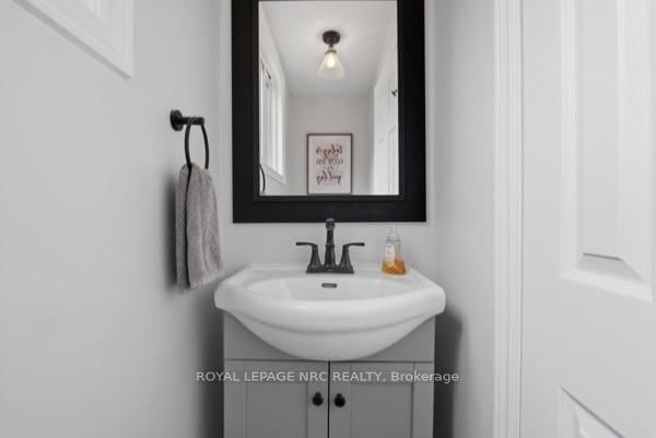 8458 Willoughby Drive • Niagara Falls, ON photo 12