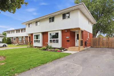 8458 Willoughby Drive • Niagara Falls, ON photo 2