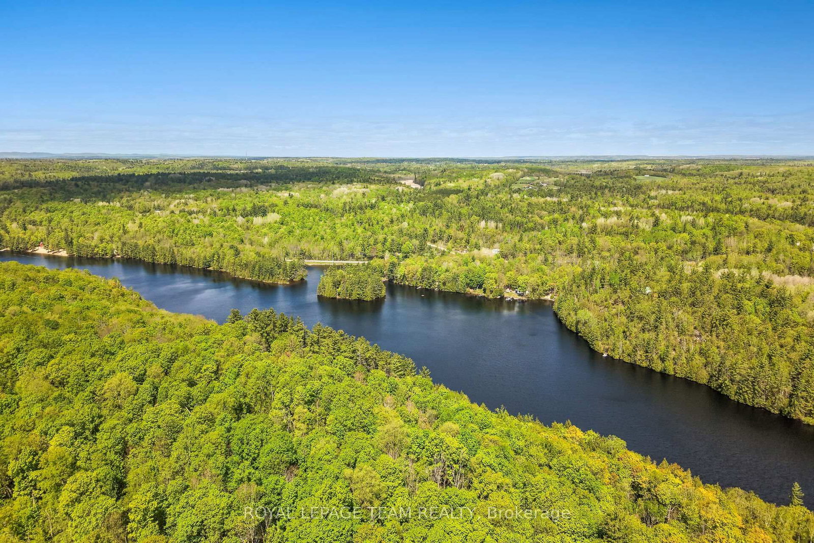 110 Mcvicar Lane • White Lake, ON photo 1
