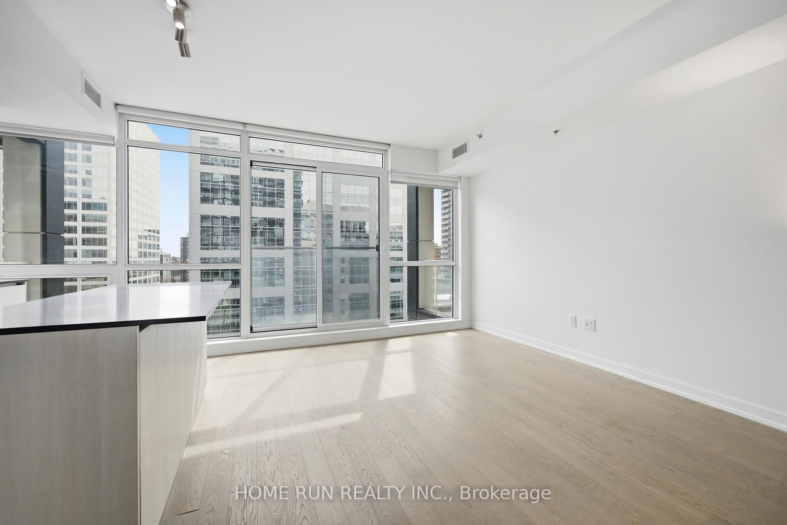 199 Slater Street • #1007 • Ottawa, ON photo 10