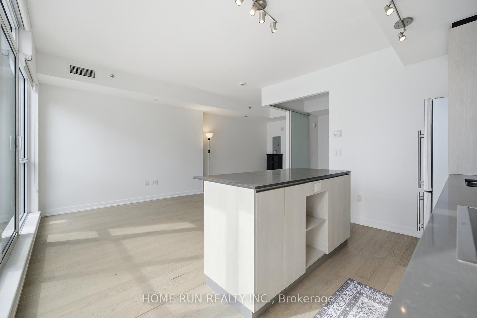 199 Slater Street • #1007 • Ottawa, ON photo 8
