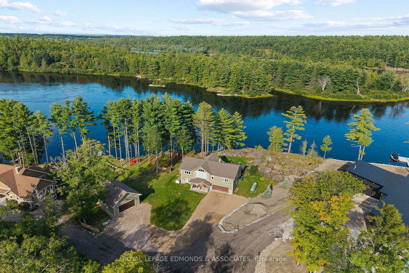103B Carriage Landing Road