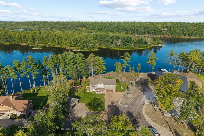 103B Carriage Landing Road