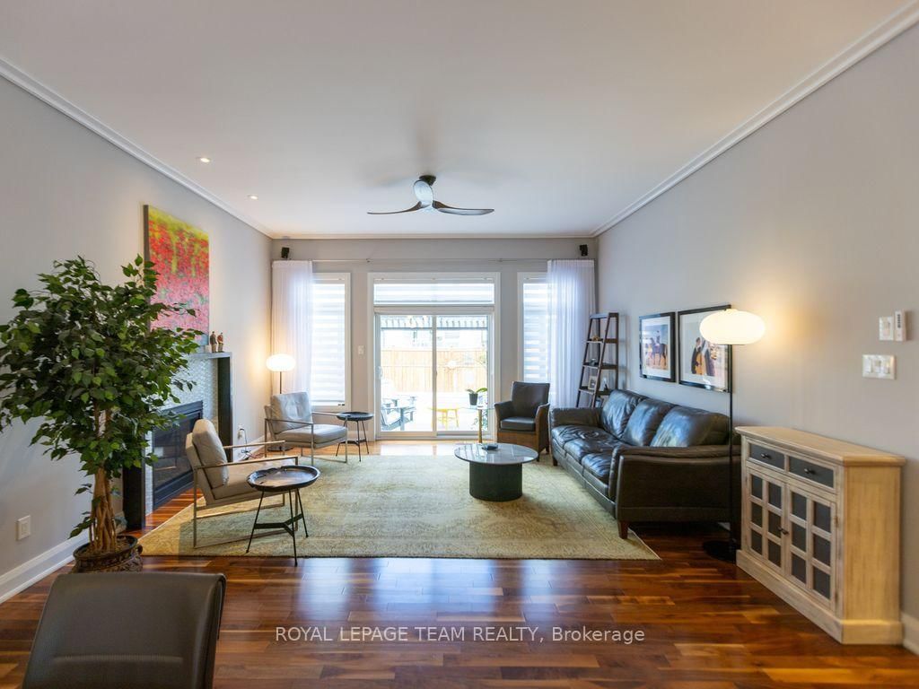 729 Carnelian Crescent • Ottawa, ON photo 14