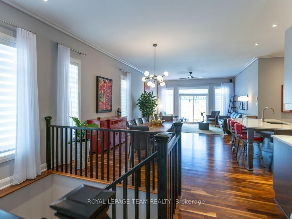 729 Carnelian Crescent • Ottawa, ON photo 5