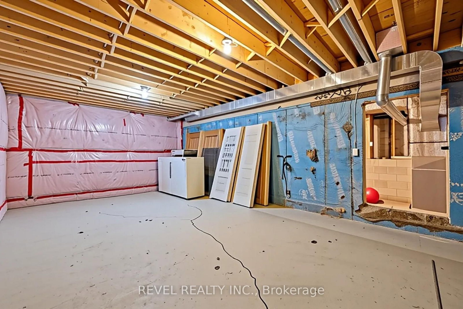 54 Chestnut Street E • St. Catharines, ON photo 43