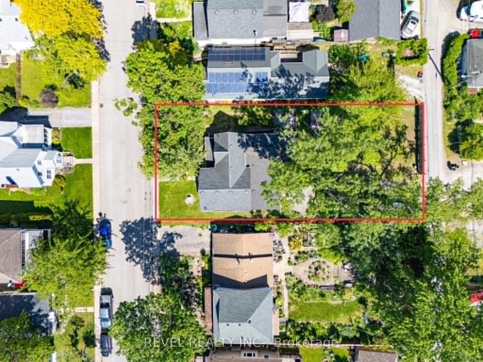 54 Chestnut Street E • St. Catharines, ON photo 49