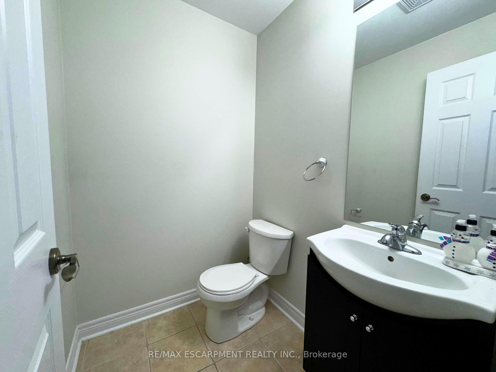 11 Keith Crescent • Niagara-on-the-Lake, ON photo 10