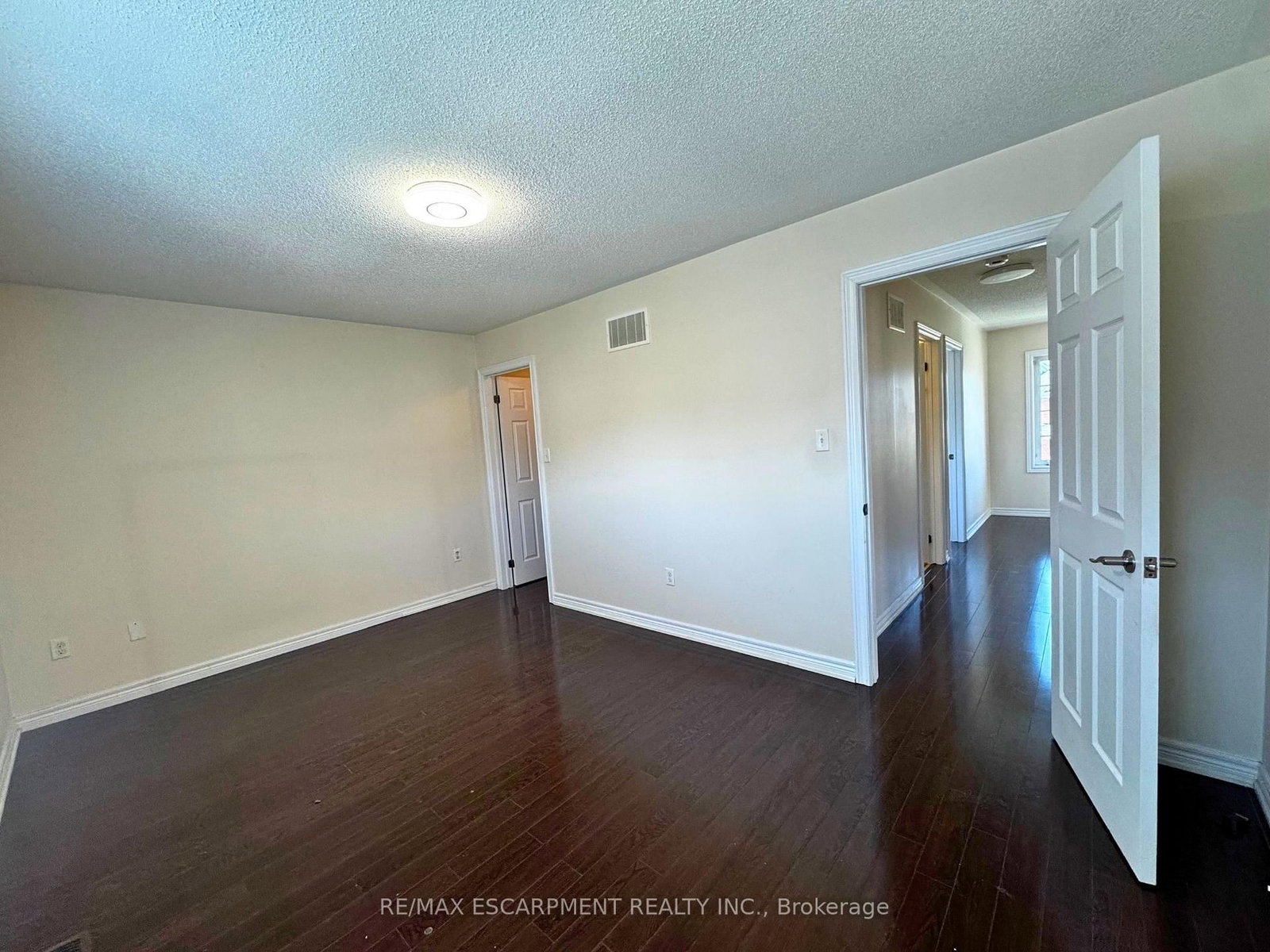 11 Keith Crescent • Niagara-on-the-Lake, ON photo 11