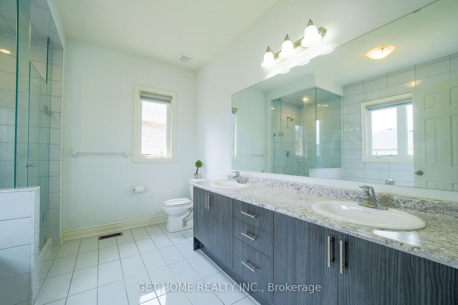 114 Attwater Drive • Cambridge, ON photo 36