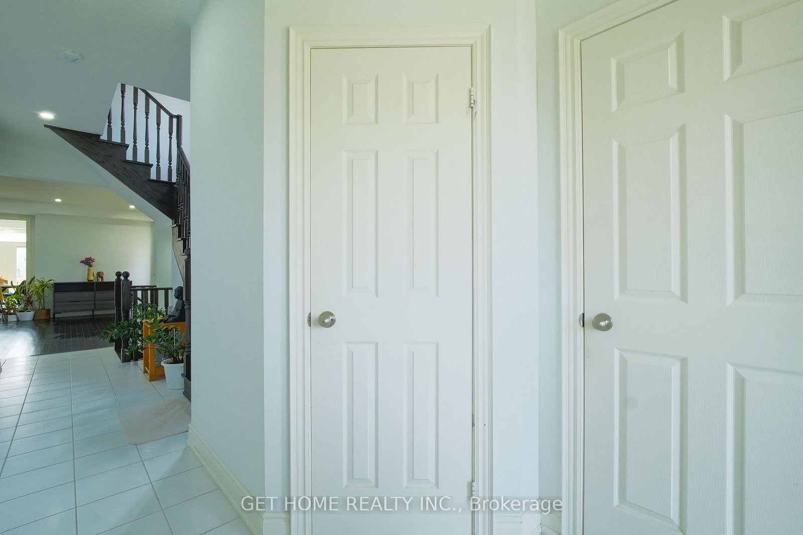 114 Attwater Drive • Cambridge, ON photo 5