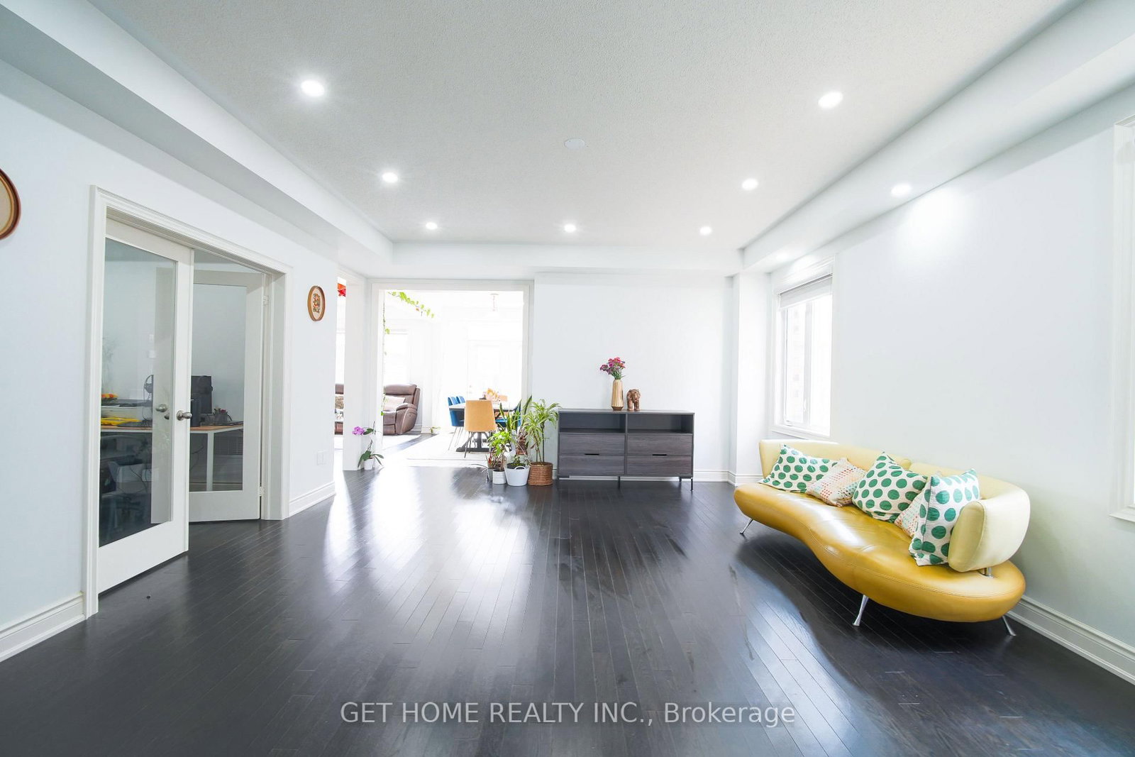 114 Attwater Drive • Cambridge, ON photo 8