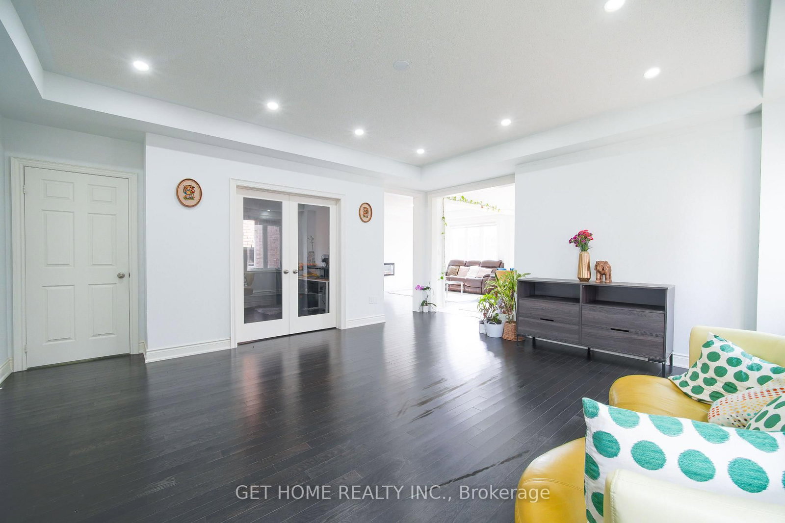 114 Attwater Drive • Cambridge, ON photo 9