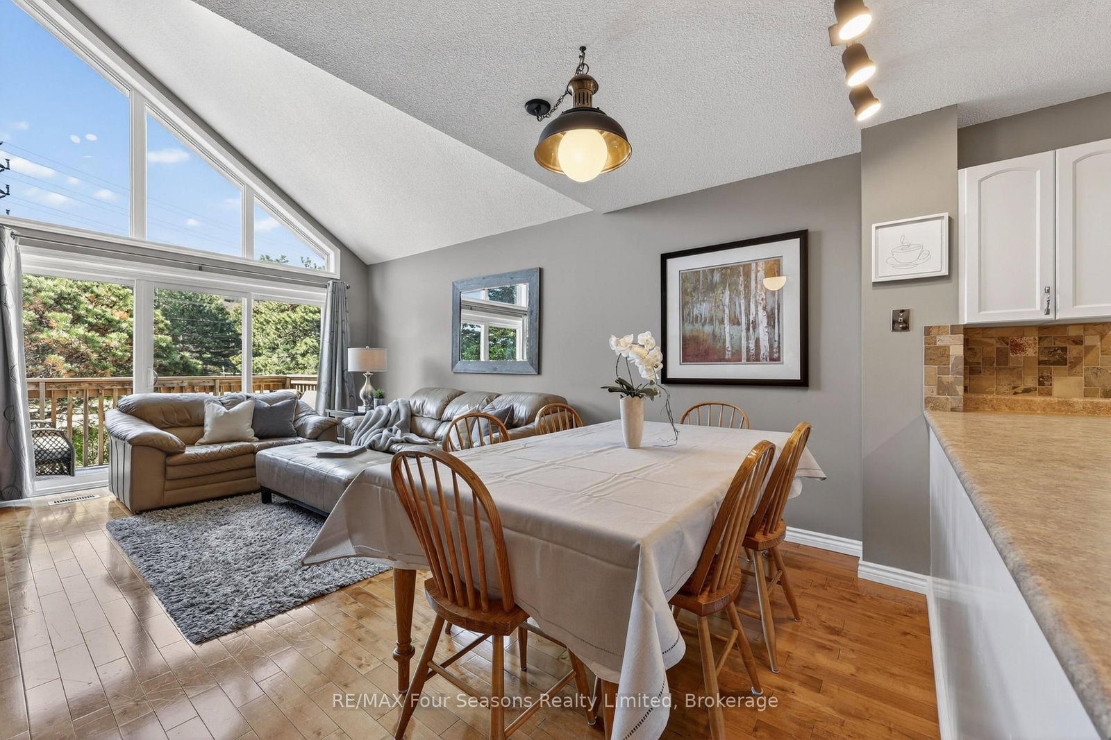 104 Kellie's Way • #21 • Blue Mountains, ON photo 12