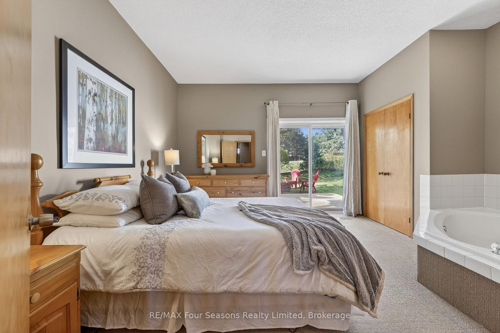 104 Kellie's Way • #21 • Blue Mountains, ON photo 17