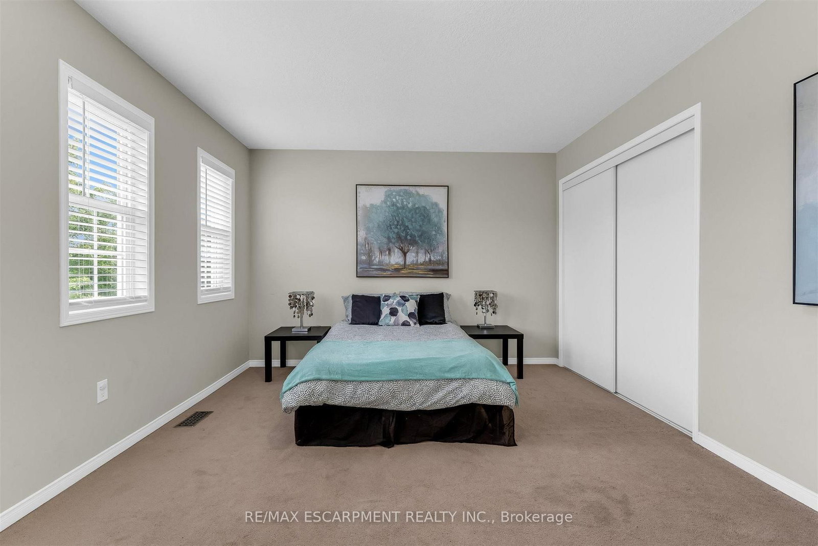 125 Voyager Pass • Hamilton, ON photo 19
