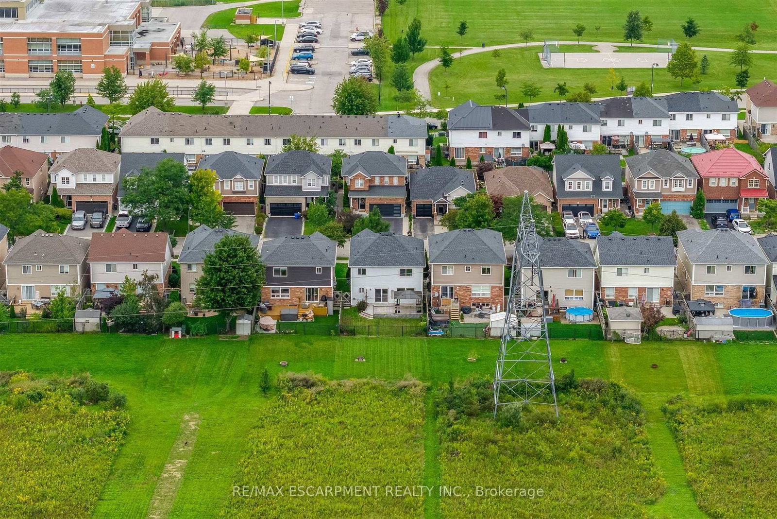 125 Voyager Pass • Hamilton, ON photo 38