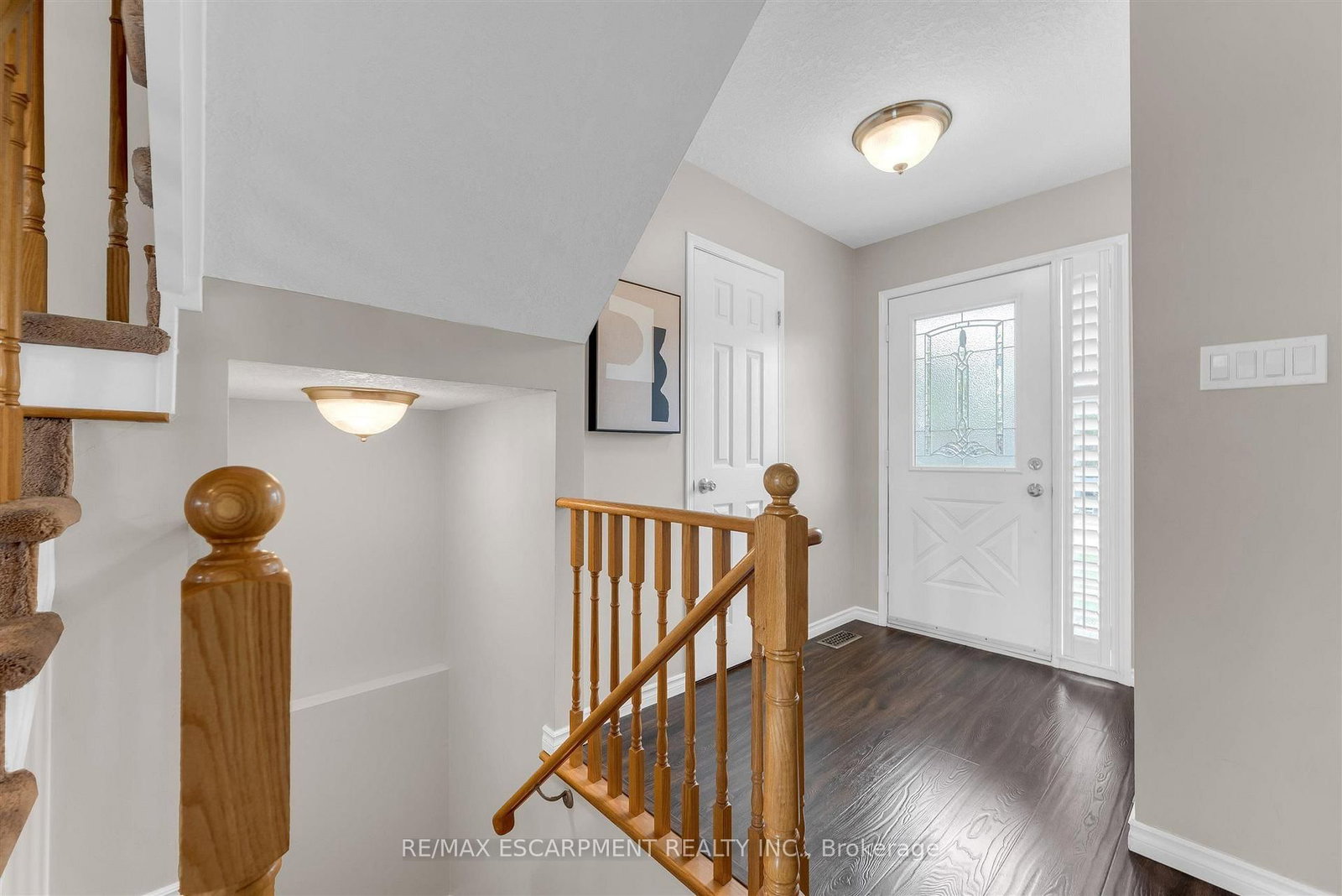 125 Voyager Pass • Hamilton, ON photo 4