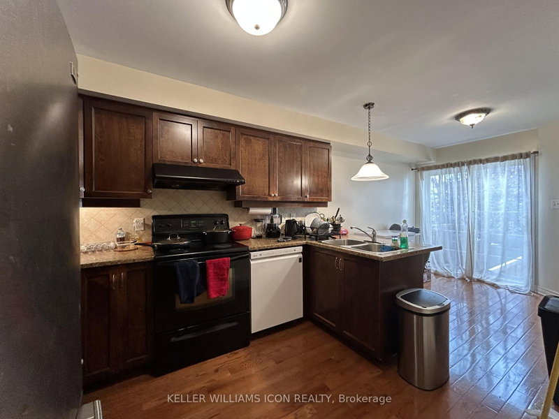 131 Goldwood Private