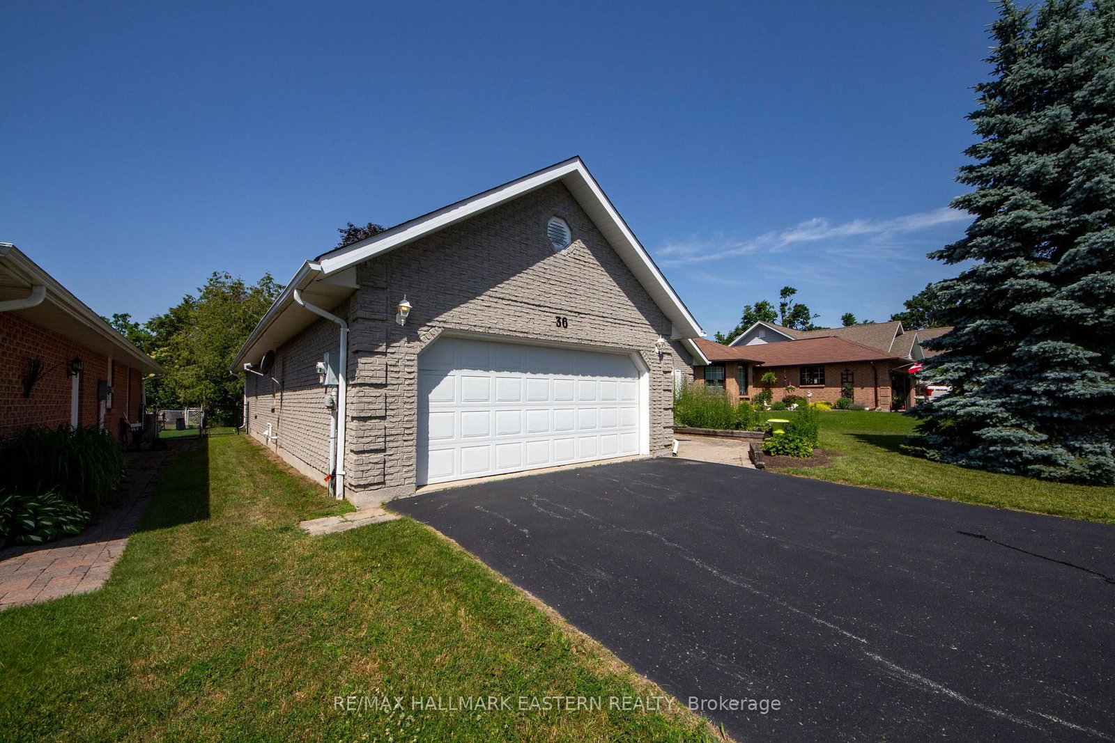 36 Russell Hill Road • Kawartha Lakes, ON photo 28