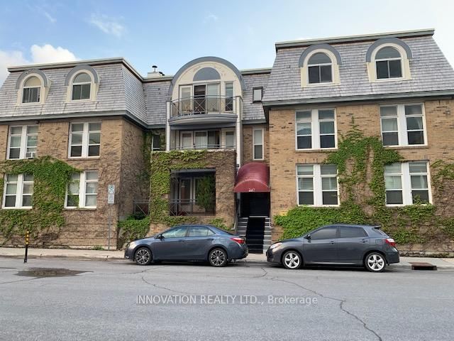Front view of 3B-210 Cumberland Street, Ottawa