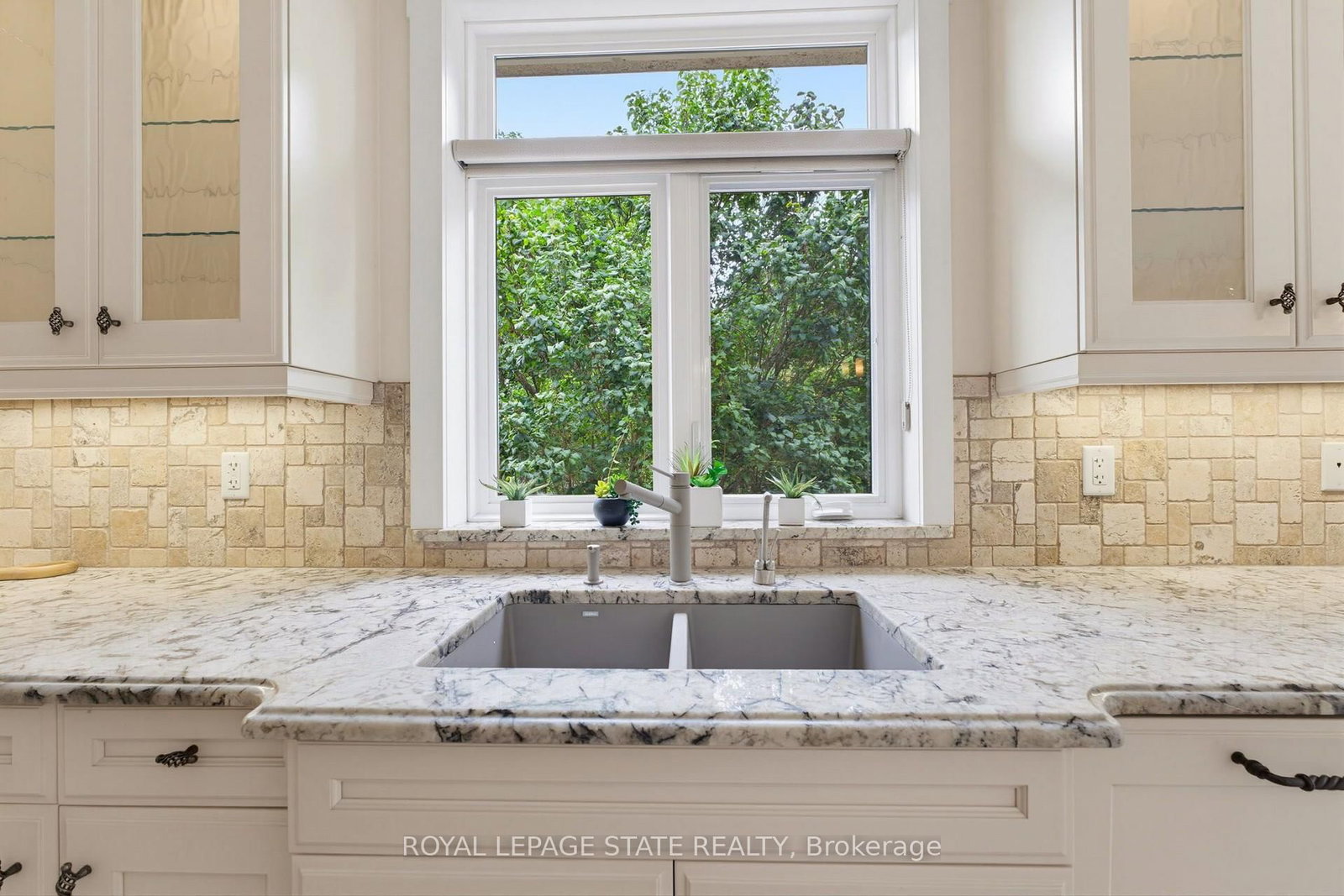 56 Academy Street • Hamilton, ON photo 27