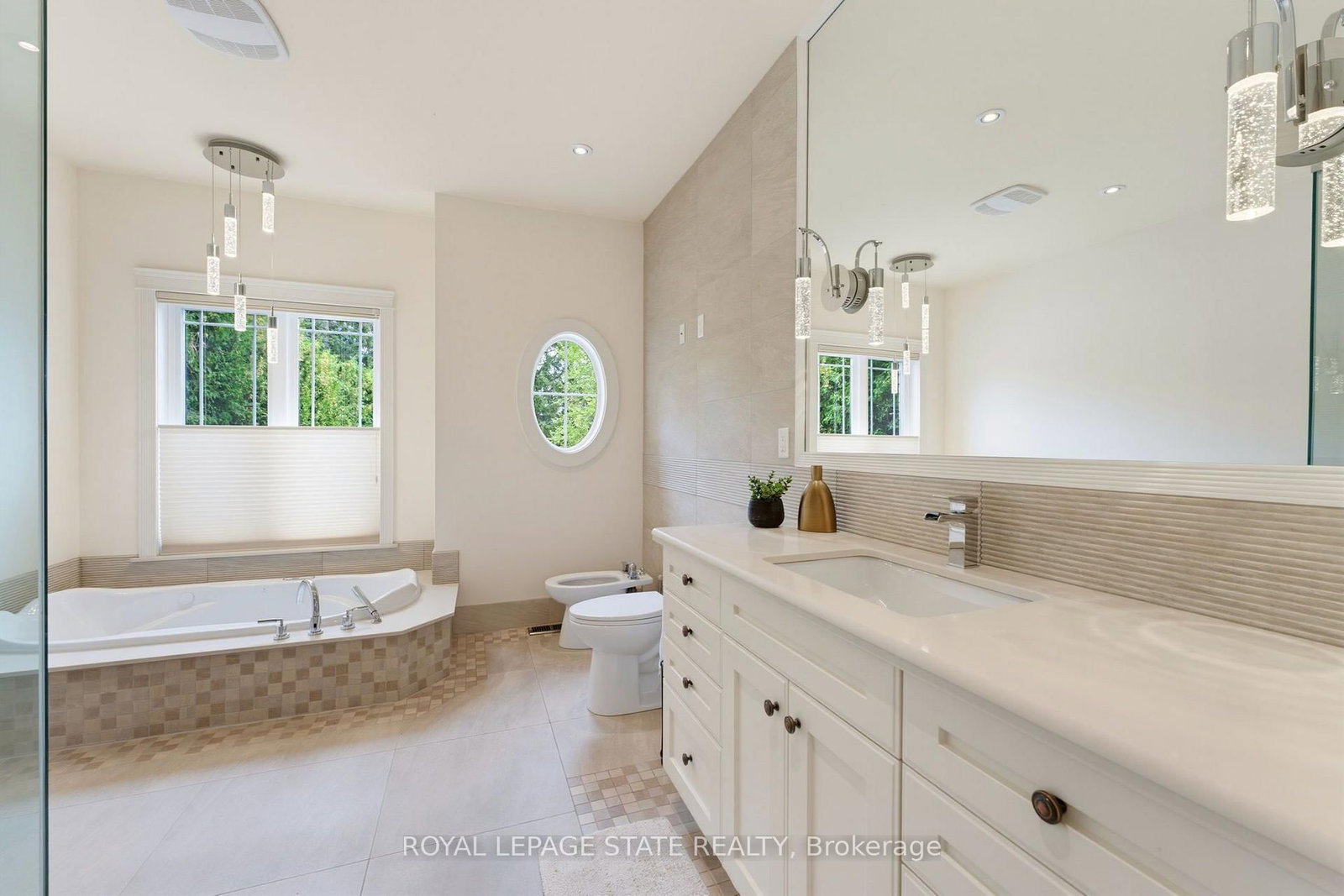 56 Academy Street • Hamilton, ON photo 34