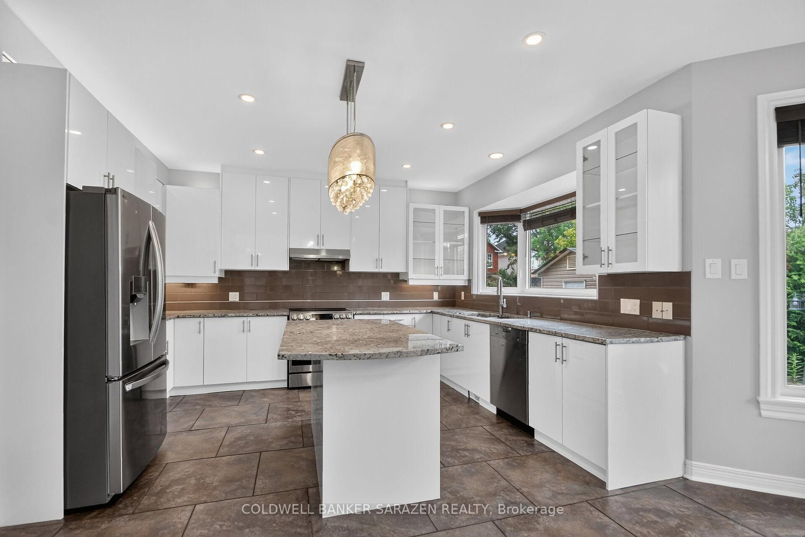 31 Fanterra Way • Ottawa, ON photo 12