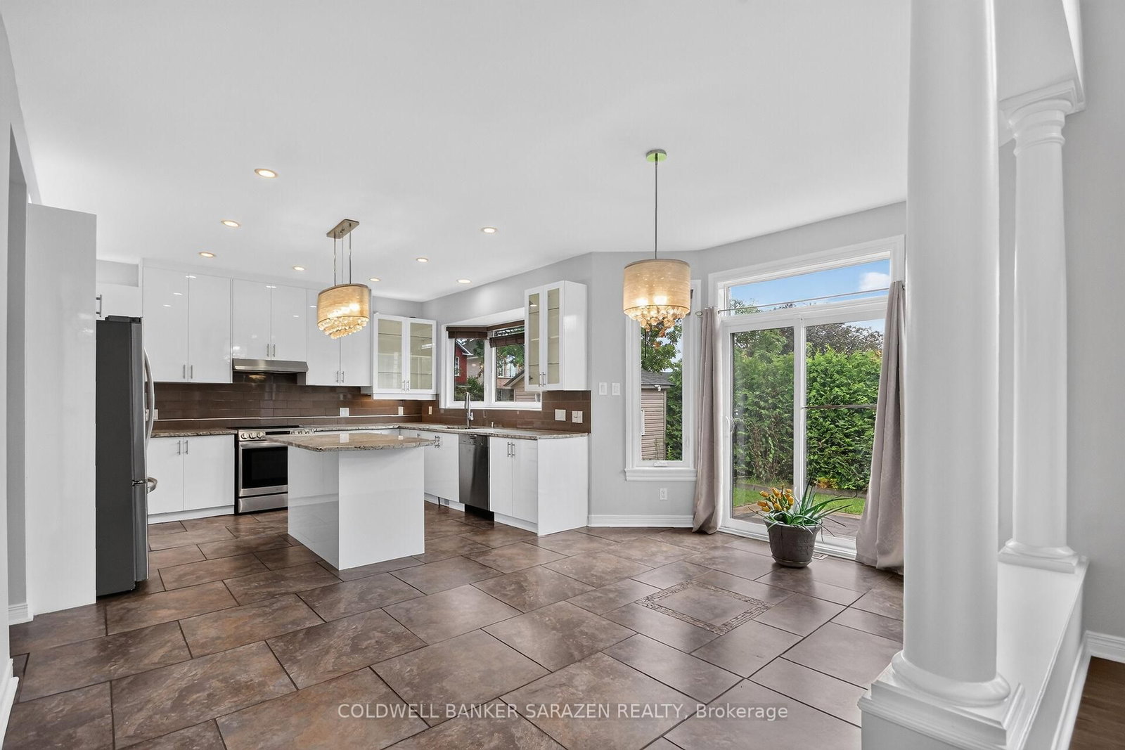 31 Fanterra Way • Ottawa, ON photo 13