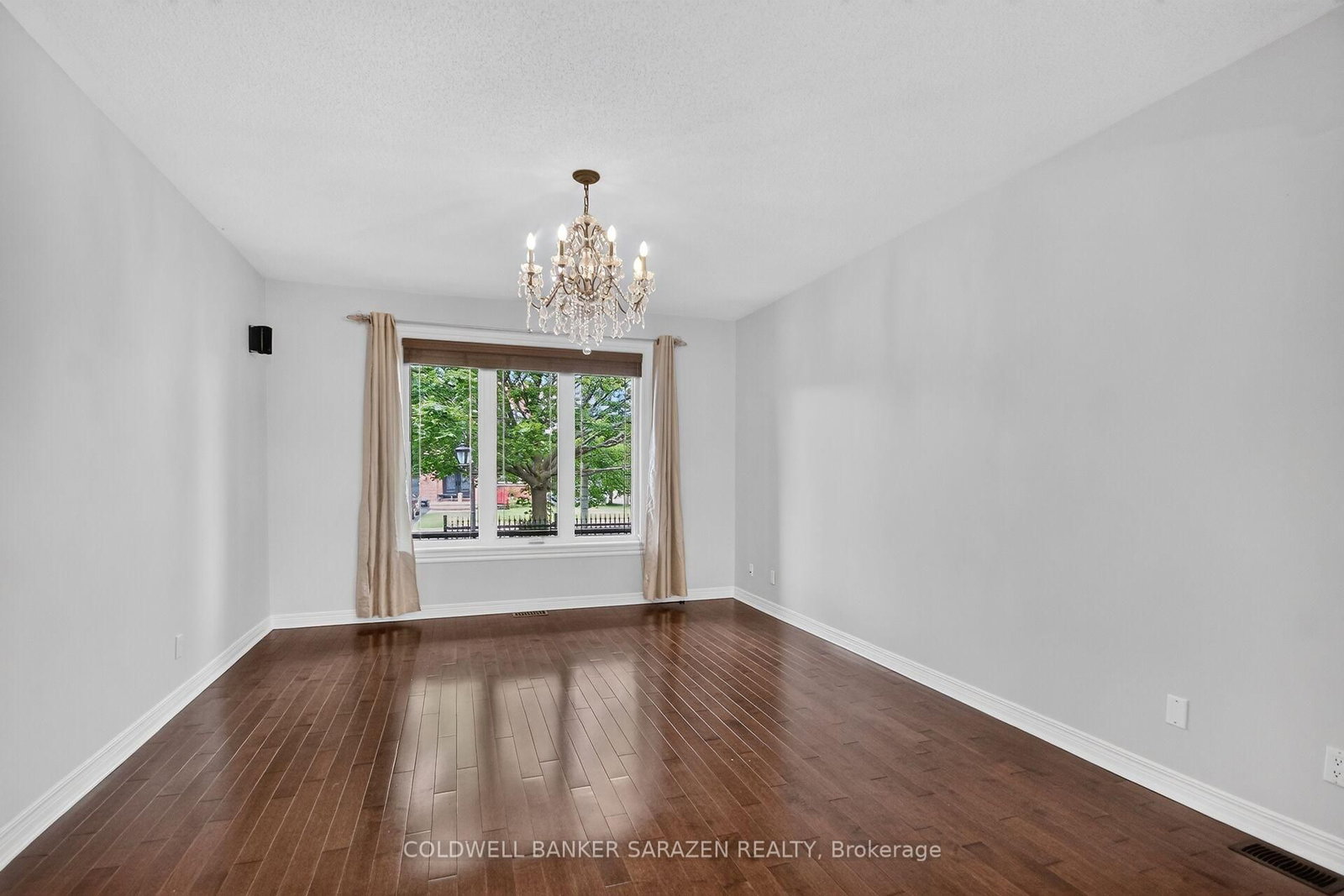 31 Fanterra Way • Ottawa, ON photo 8