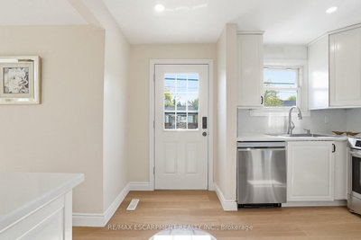 894 Garth Street • Hamilton, ON photo 8