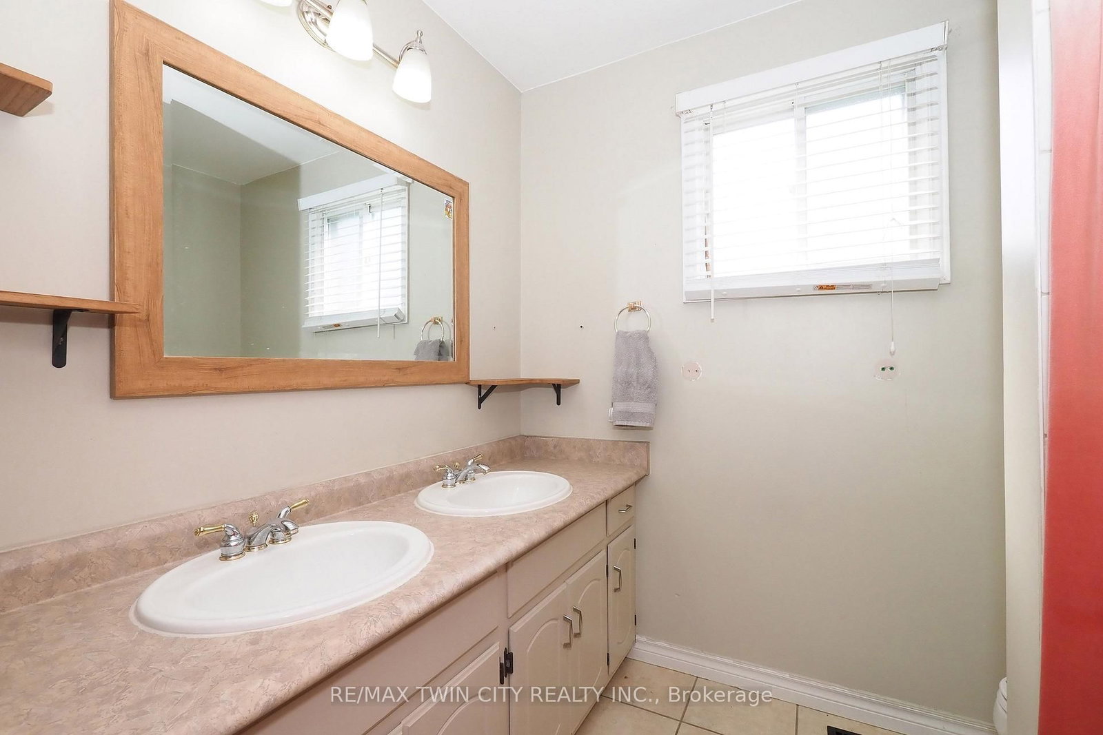 870 Strasburg Road • Kitchener, ON photo 26