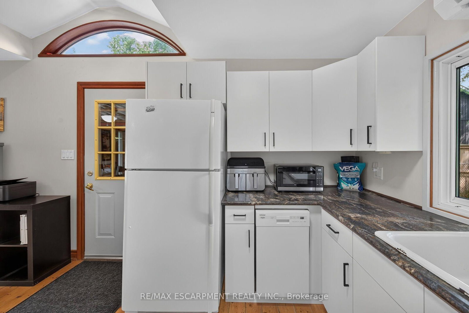 64 Windy Lane • Haldimand, ON photo 13