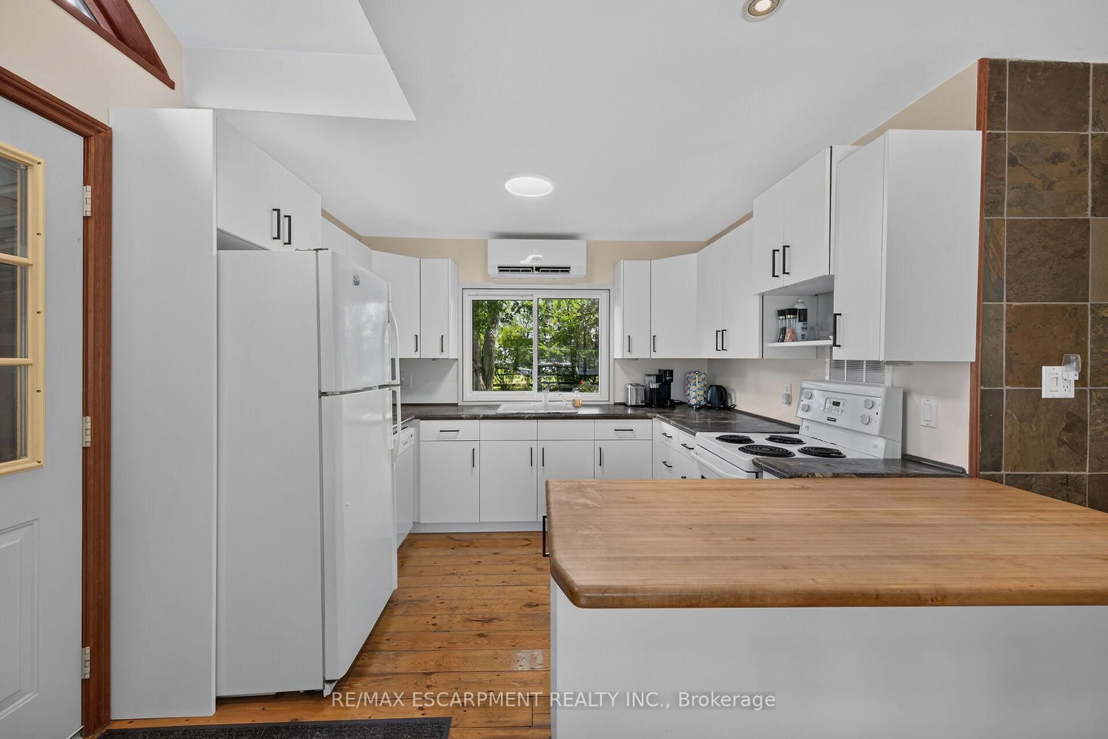 64 Windy Lane • Haldimand, ON photo 9