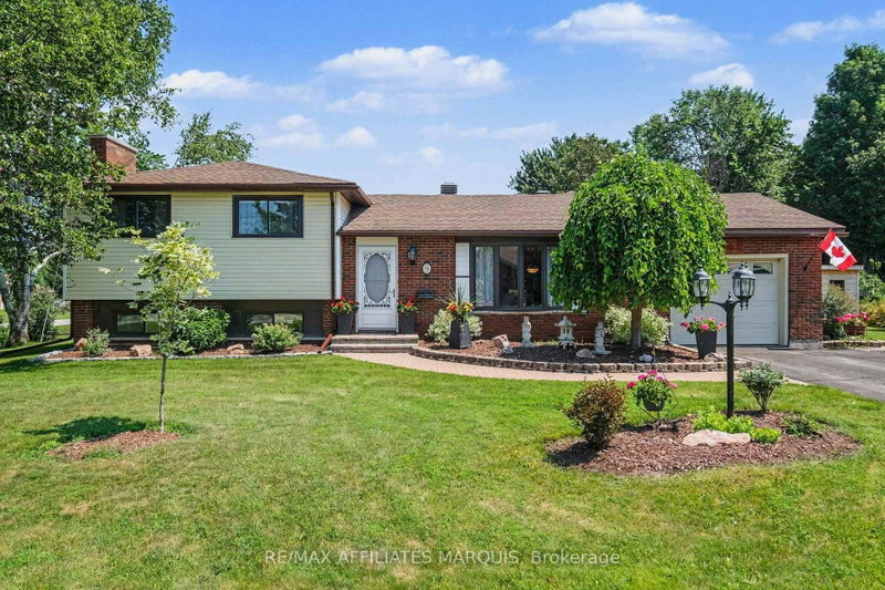 9 Forest Drive