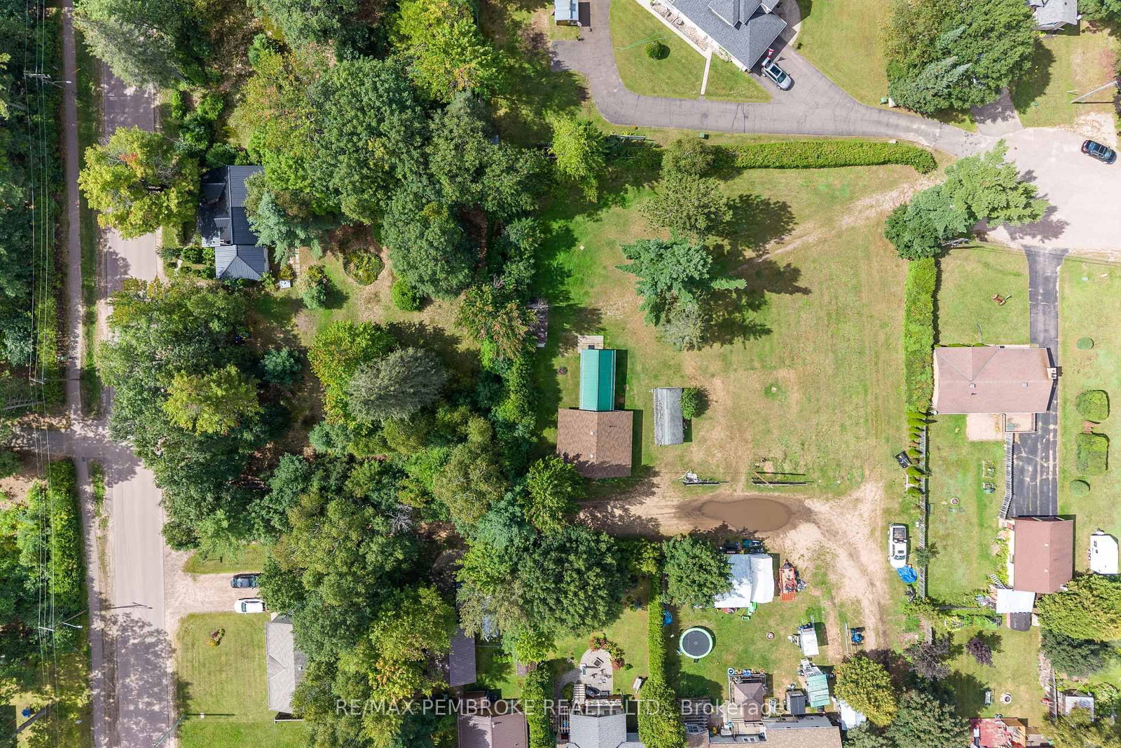 1469 Victoria Street • Petawawa, ON photo 31