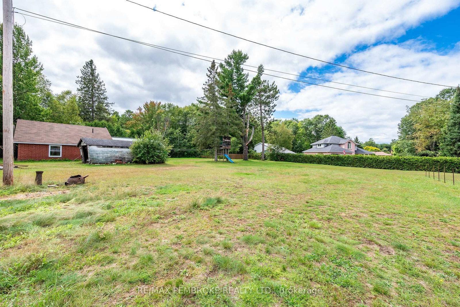 1469 Victoria Street • Petawawa, ON photo 34