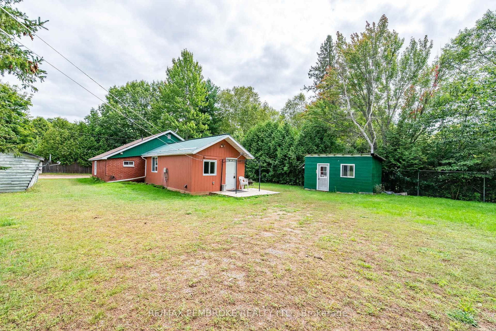 1469 Victoria Street • Petawawa, ON photo 37