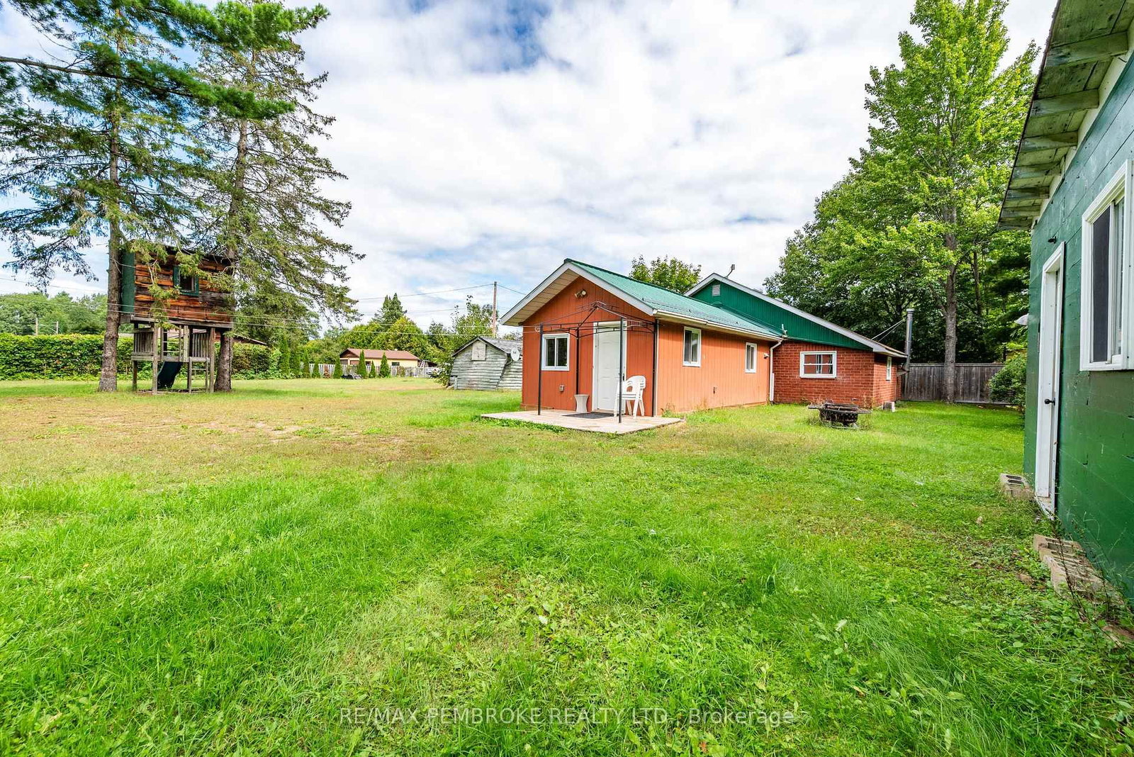 1469 Victoria Street • Petawawa, ON photo 39