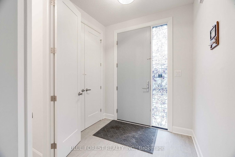 18 - 499 Sophia Crescent