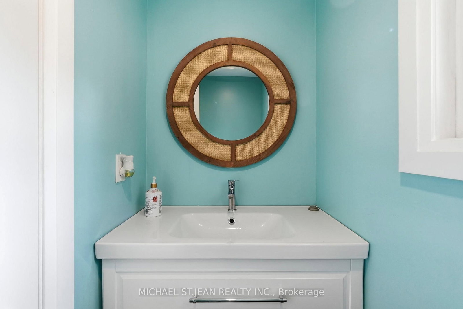 285 Beach Boulevard • Hamilton, ON photo 19