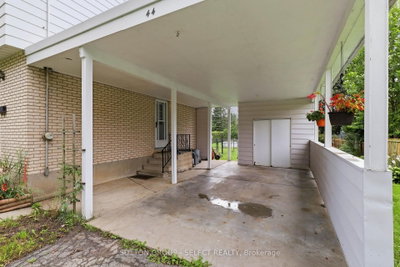 44 South Edgeware Road • St. Thomas, ON photo 5
