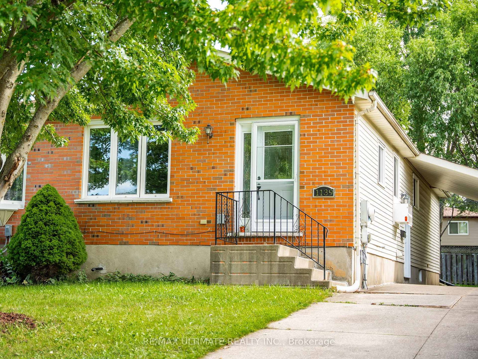 1139 15th Street E • #B • Owen Sound, ON photo 1
