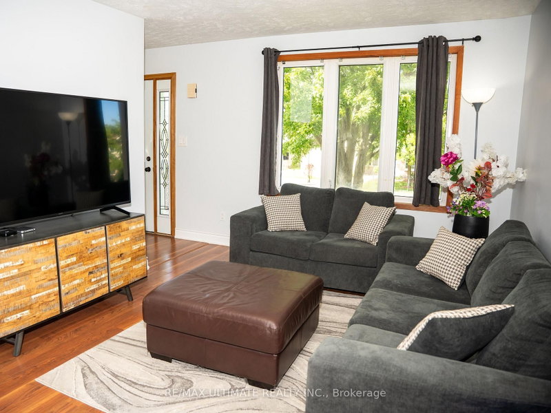 B - 1139 15th Street E