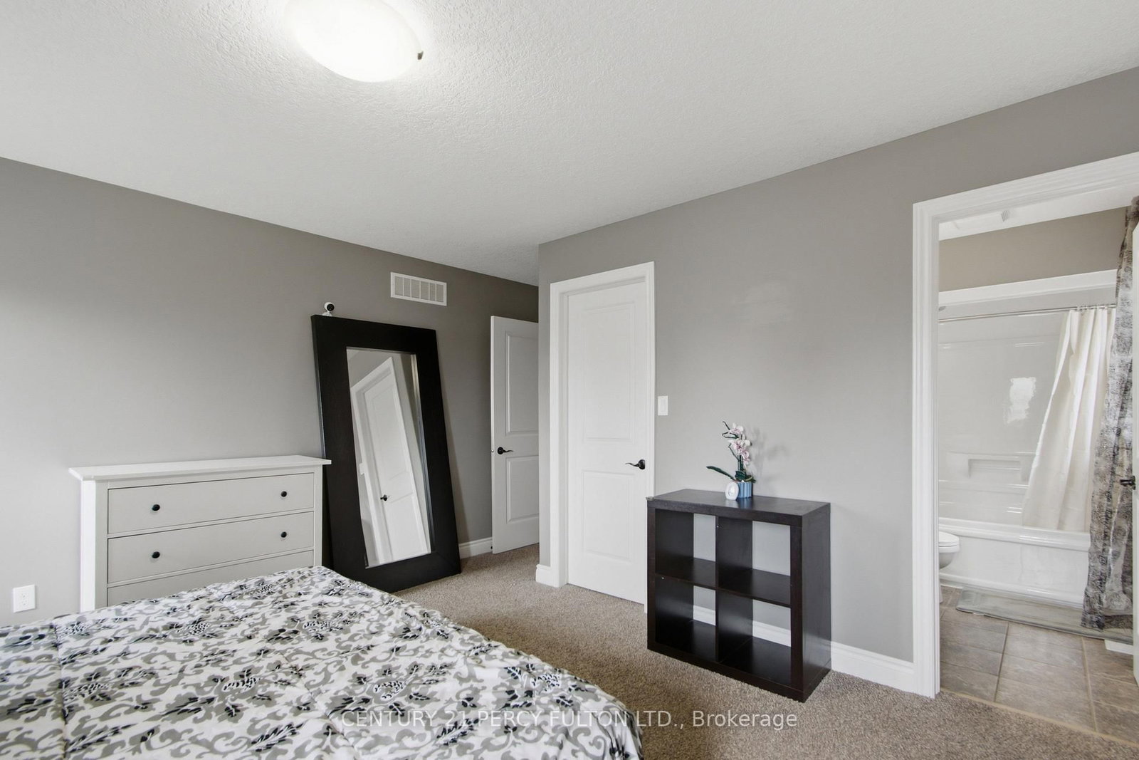 28 Freedom Crescent • Quinte West, ON photo 18