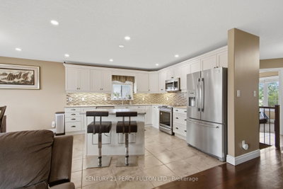 28 Freedom Crescent • Quinte West, ON photo 8