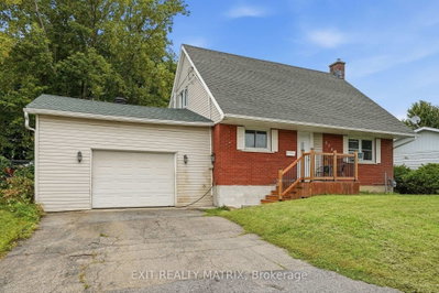 578 James Street • Hawkesbury, ON photo 2