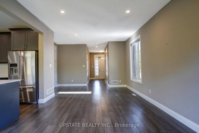 2694 BOBOLINK Lane • London South, ON photo 6