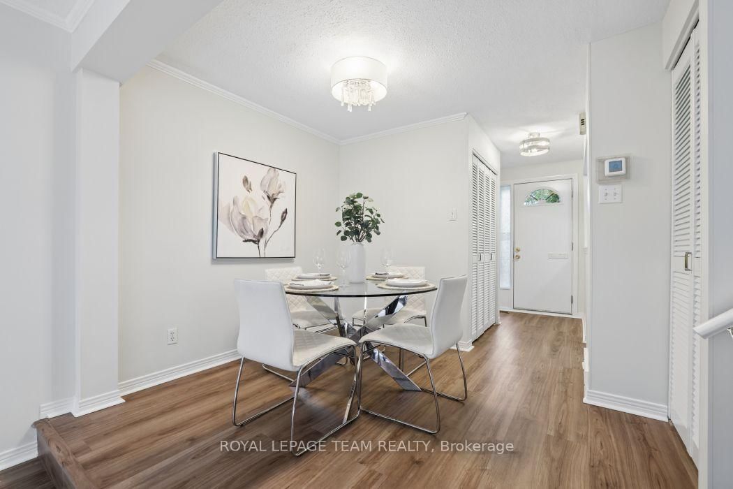 6801 Bilberry Drive • Ottawa, ON photo 13