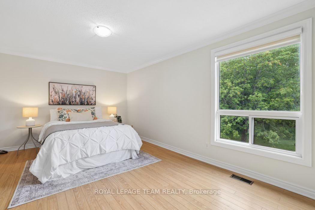 6801 Bilberry Drive • Ottawa, ON photo 19